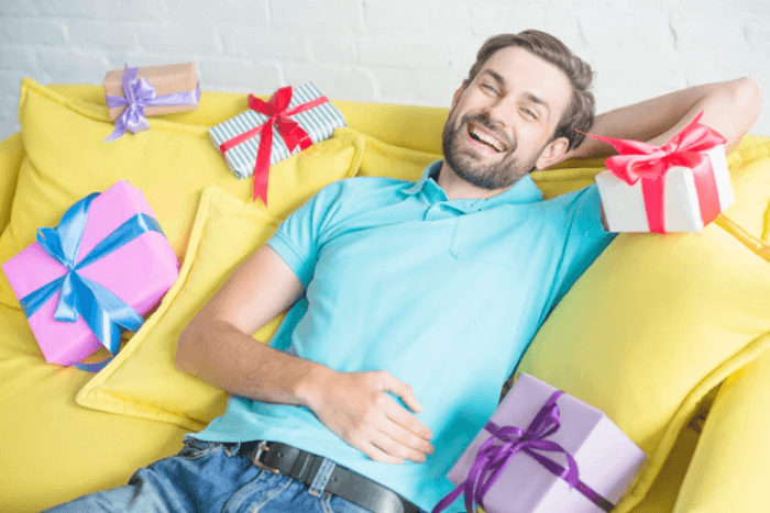  Inexpensive Man Gifts