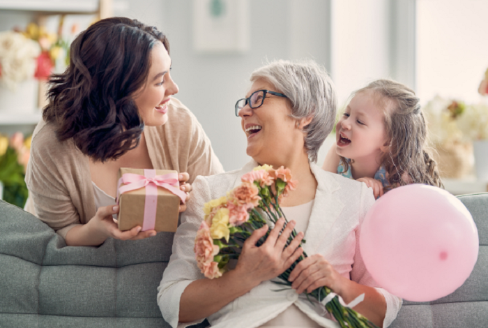 Best 20+ Valentines Day Gifts for Moms