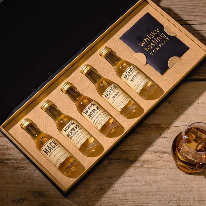 Whiskey tasting set