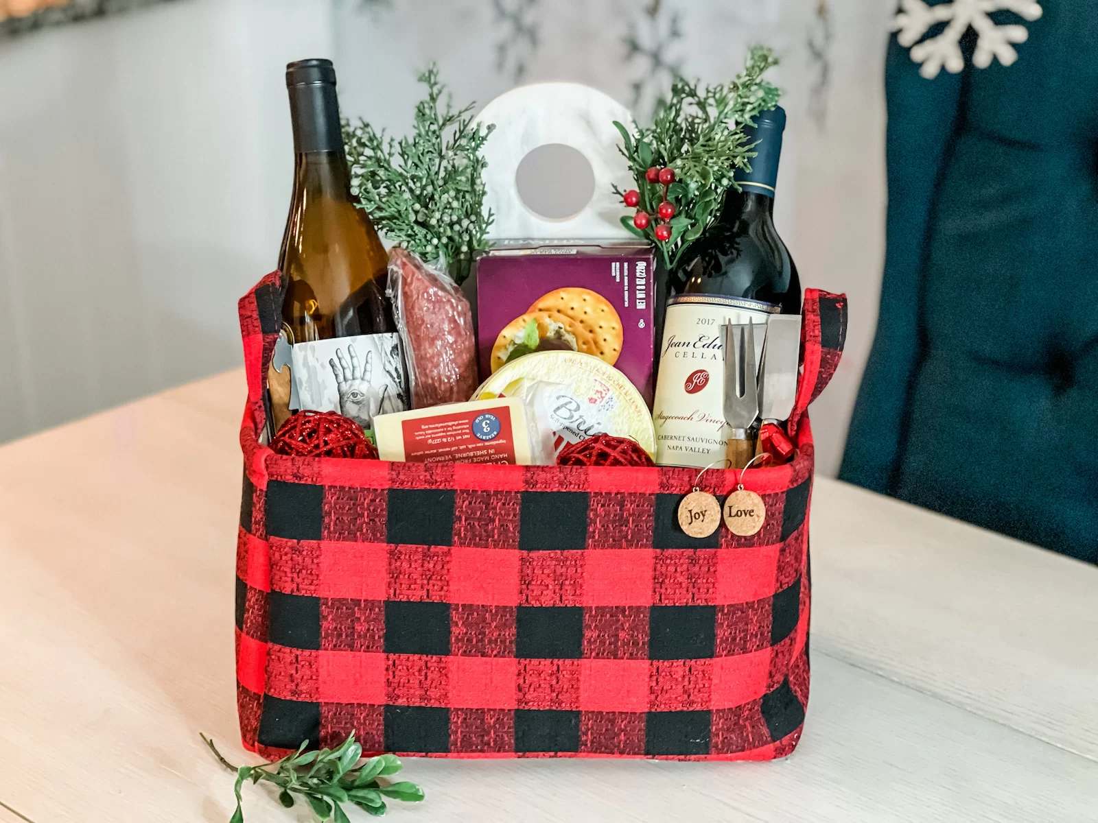 Wine Tasting Basket