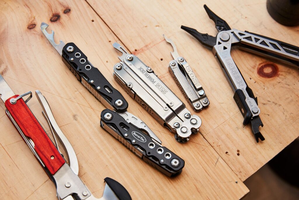 Multi-tool Pocket Knife